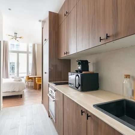New For 2 Near Bastille París