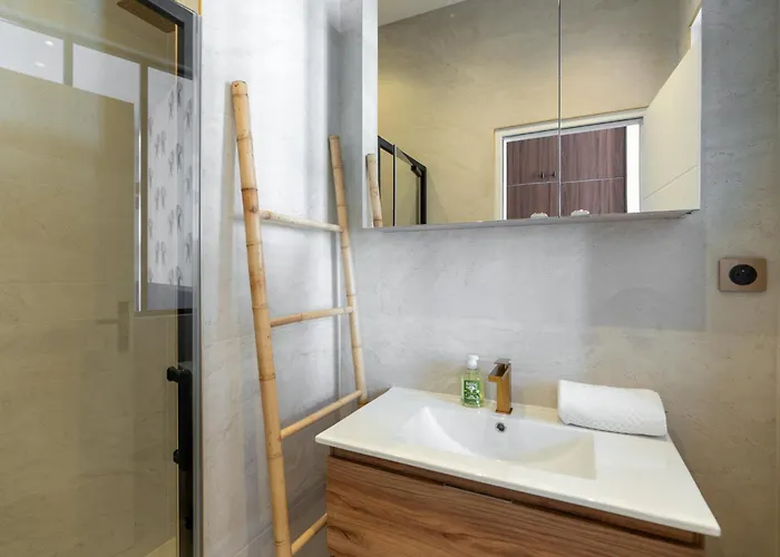 New For 2 Near Bastille París